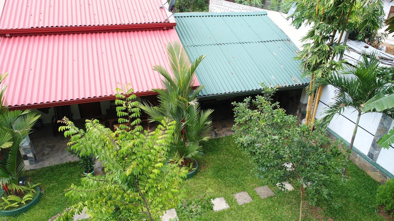 Avendra Garden Hotel Monaragala Exterior foto